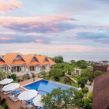D'Arya Sea View Hotel Batununggul Exterior photo