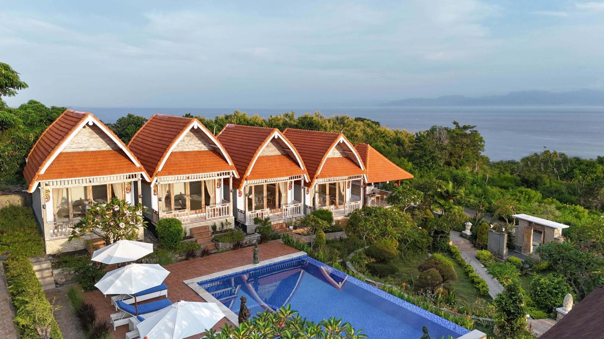 D'Arya Sea View Hotel Batununggul Exterior photo